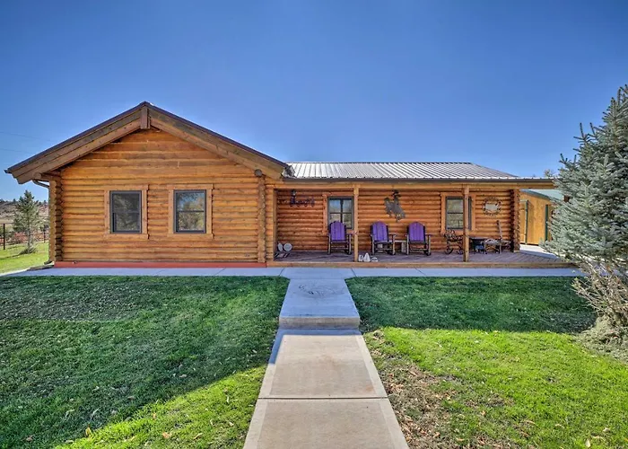 Remote W/ Gas Stove < 7 Mi To Town! Holiday home *
