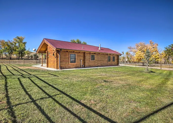Remote W/ Gas Stove < 7 Mi To Town! Holiday home