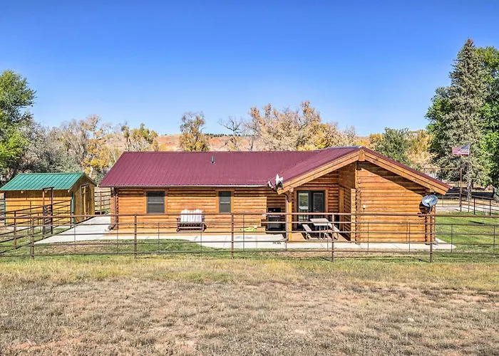 Holiday home Remote W/ Gas Stove < 7 Mi To Town! *